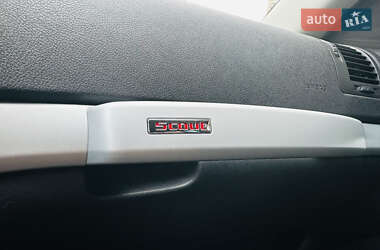 Универсал Skoda Octavia Scout 2009 в 