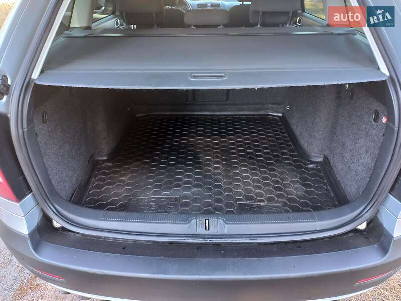 Універсал Skoda Octavia Scout 2012 в Лебедині