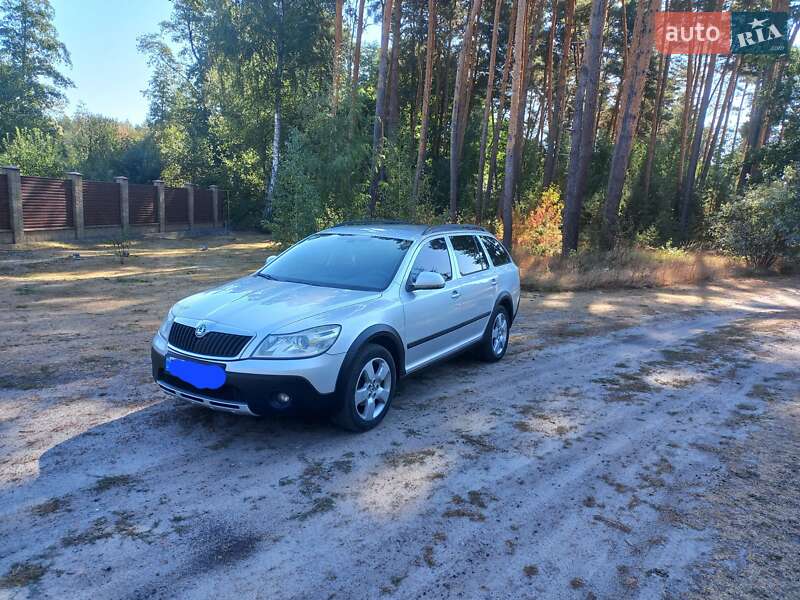 Універсал Skoda Octavia Scout 2012 в Лебедині