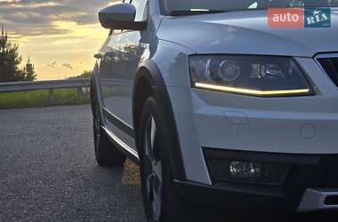 Універсал Skoda Octavia Scout 2015 в 