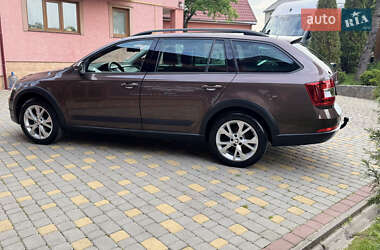 Универсал Skoda Octavia Scout 2015 в 