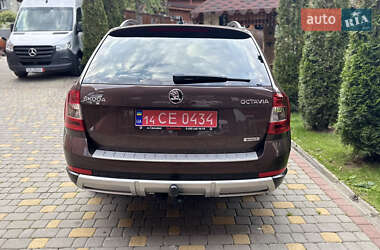 Универсал Skoda Octavia Scout 2015 в 
