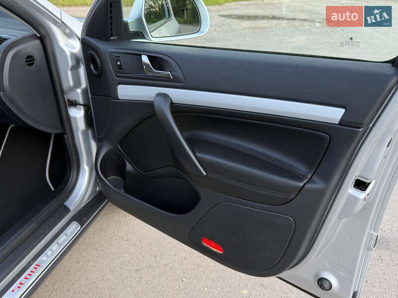 Универсал Skoda Octavia Scout 2011 в Трускавце