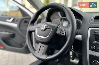 Универсал Skoda Octavia Scout 2012 в 