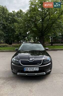 Универсал Skoda Octavia Scout 2015 в Ровно