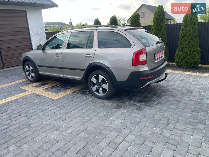 Универсал Skoda Octavia Scout 2011 в Любомле