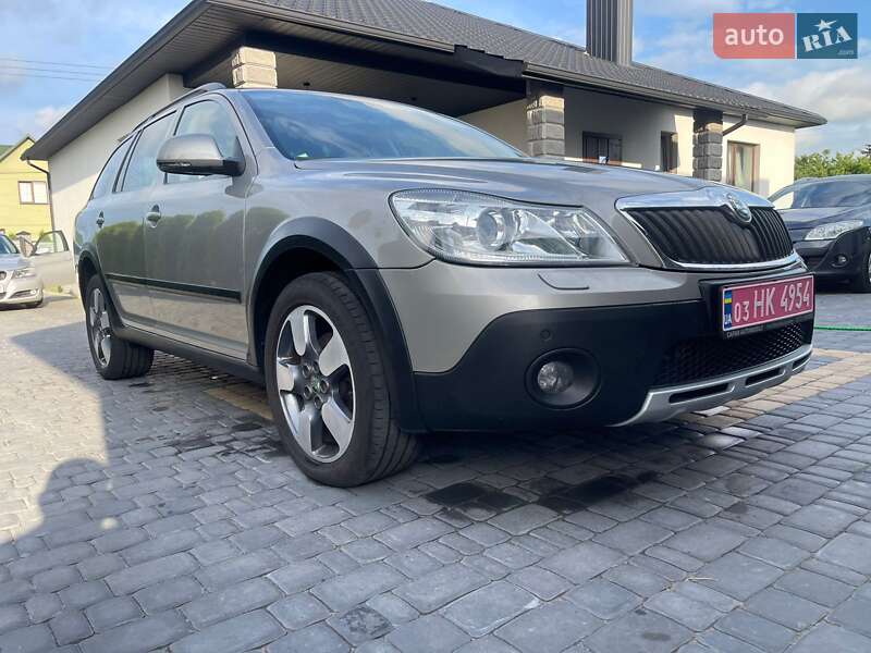Универсал Skoda Octavia Scout 2011 в Любомле