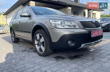 Универсал Skoda Octavia Scout 2011 в 
