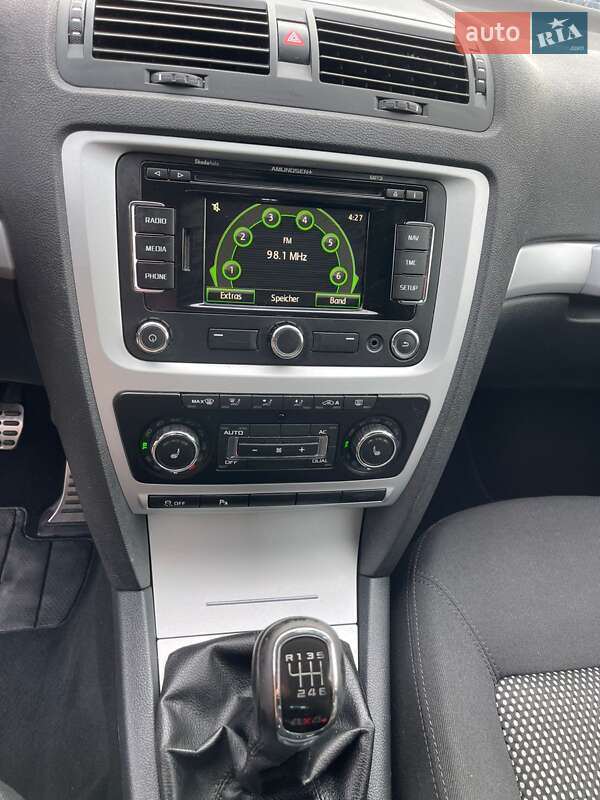 Универсал Skoda Octavia Scout 2011 в Любомле