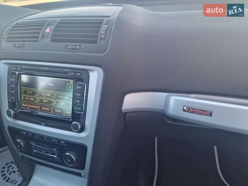 Универсал Skoda Octavia Scout 2011 в Львове фото 24 Универсал Skoda Octavia Scout 2011 в Львове