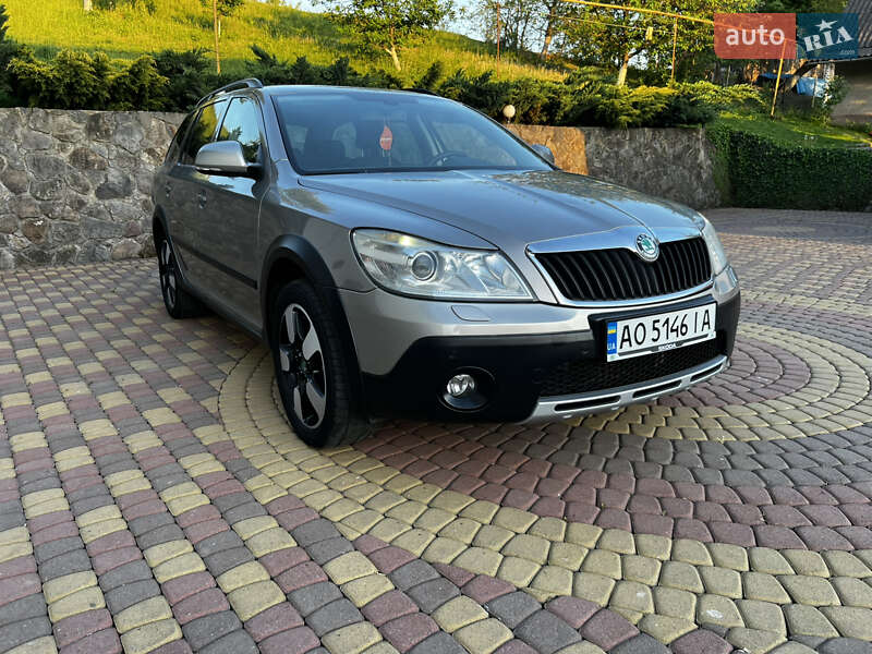Универсал Skoda Octavia Scout 2011 в Хусте