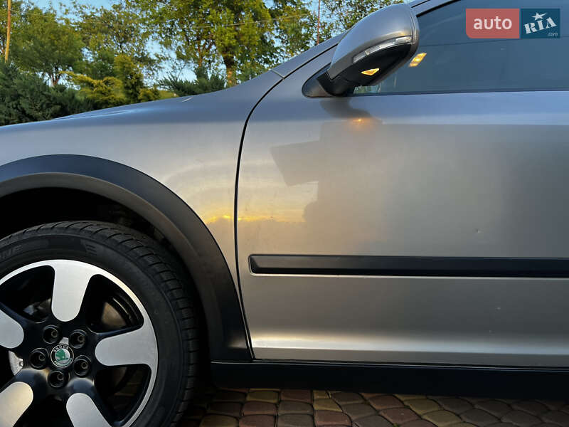 Универсал Skoda Octavia Scout 2011 в Хусте