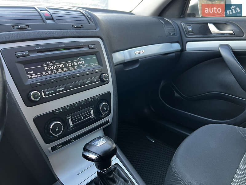 Универсал Skoda Octavia Scout 2011 в Хусте