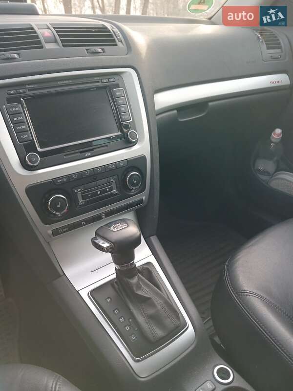 Универсал Skoda Octavia Scout 2012 в Черкассах