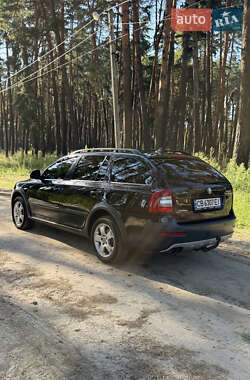 Универсал Skoda Octavia Scout 2011 в 
