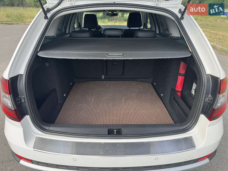 Універсал Skoda Octavia Scout 2018 в Києві