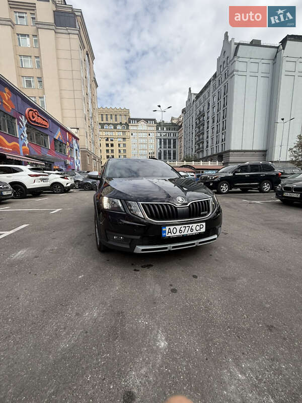Универсал Skoda Octavia Scout 2020 в Киеве