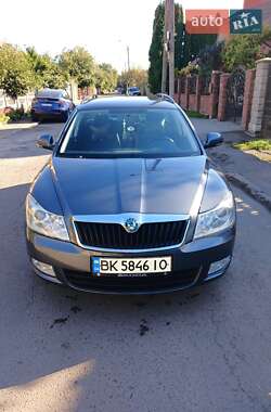 Универсал Skoda Octavia Scout 2012 в Ровно