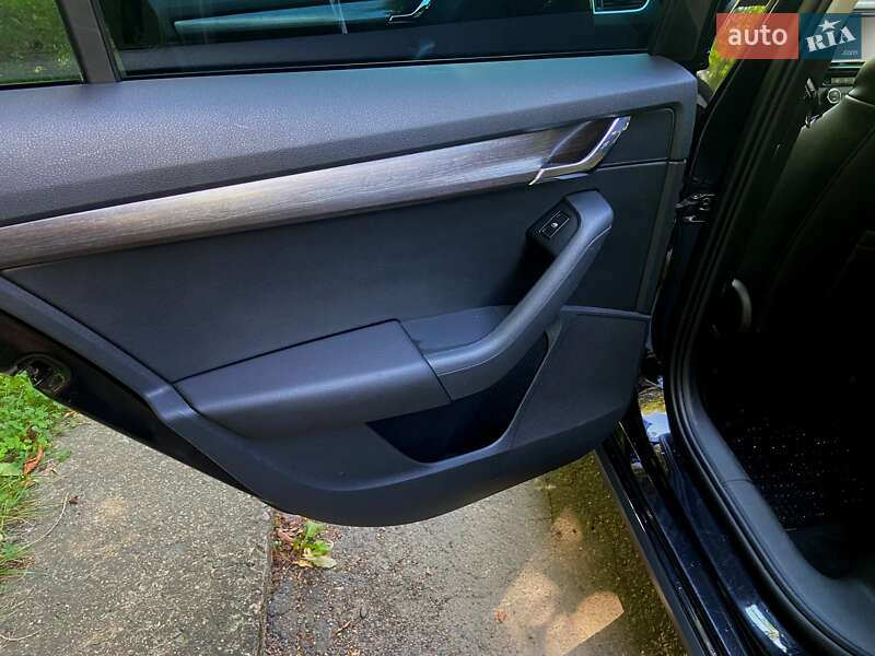 Універсал Skoda Octavia Scout 2015 в Рівному