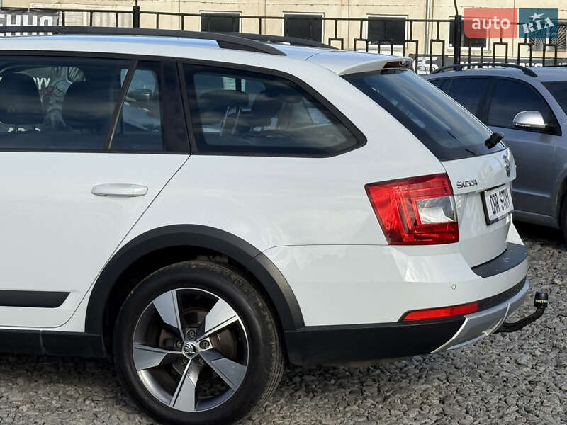 Універсал Skoda Octavia Scout 2015 в Стрию