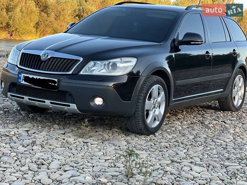 Универсал Skoda Octavia Scout 2011 в Виноградове