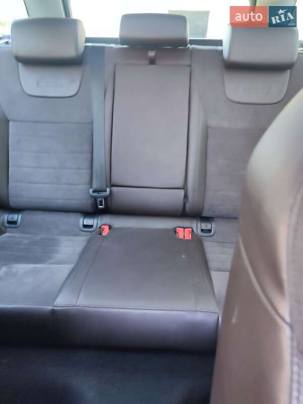 Універсал Skoda Octavia Scout 2014 в Чернівцях фото 12 Універсал Skoda Octavia Scout 2014 в Чернівцях