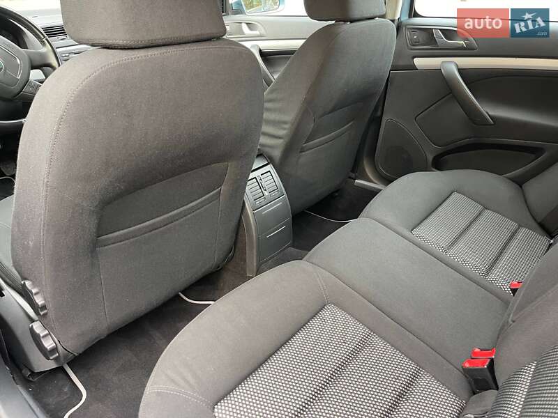 Универсал Skoda Octavia Scout 2010 в Луцке фото 41 Универсал Skoda Octavia Scout 2010 в Луцке