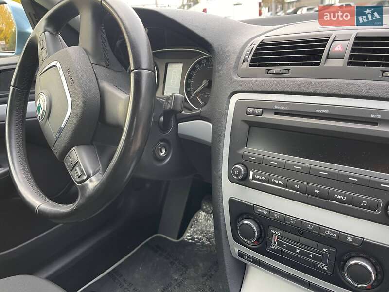 Универсал Skoda Octavia Scout 2010 в Луцке фото 29 Универсал Skoda Octavia Scout 2010 в Луцке