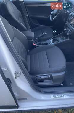 Универсал Skoda Octavia Scout 2015 в Долине