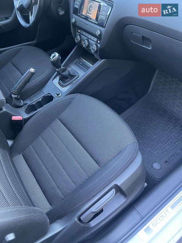 Універсал Skoda Octavia Scout 2015 в Долині