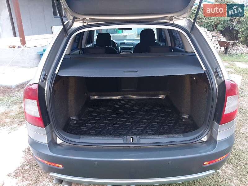 Универсал Skoda Octavia Scout 2012 в Смеле