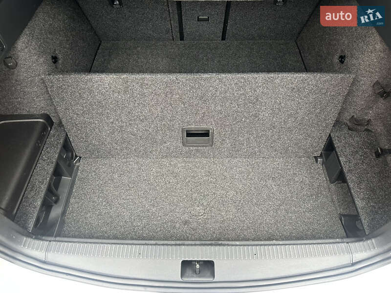 Універсал Skoda Octavia Scout 2015 в Рівному