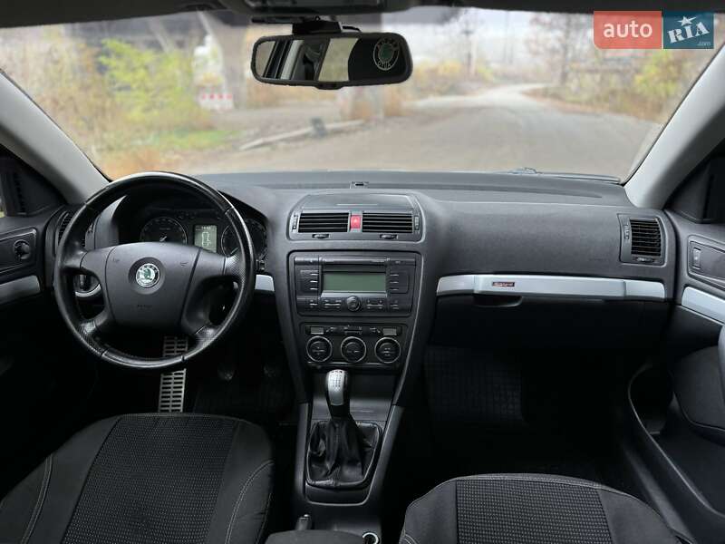 Універсал Skoda Octavia Scout 2008 в Дніпрі
