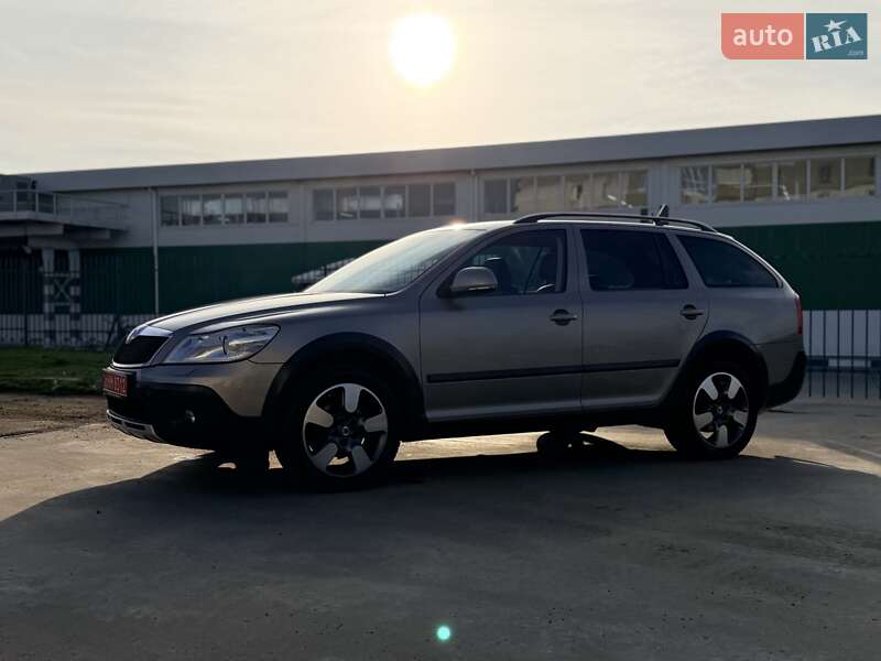Универсал Skoda Octavia Scout 2013 в Вознесенске