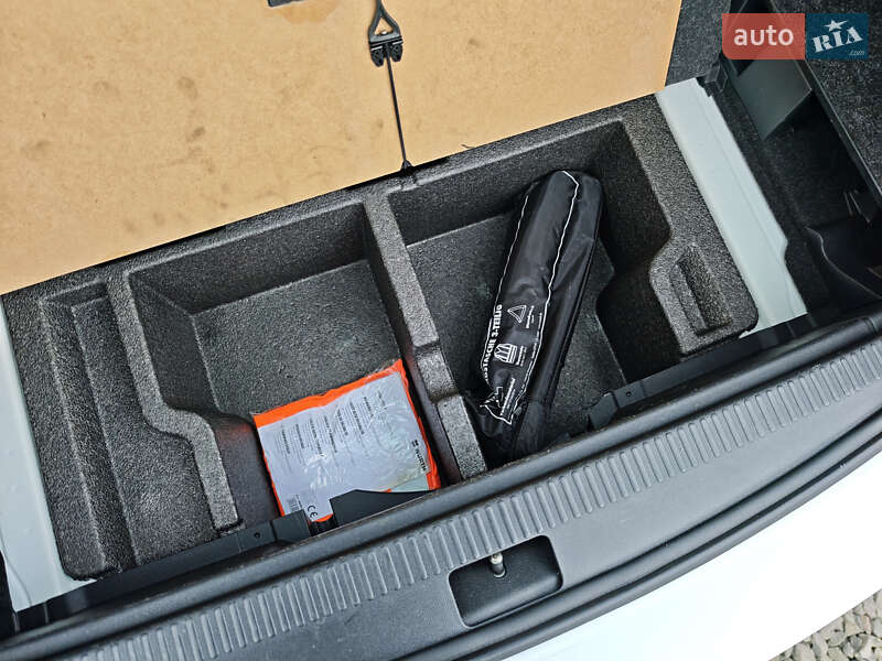 Универсал Skoda Octavia Scout 2018 в Луцке фото 53 Универсал Skoda Octavia Scout 2018 в Луцке