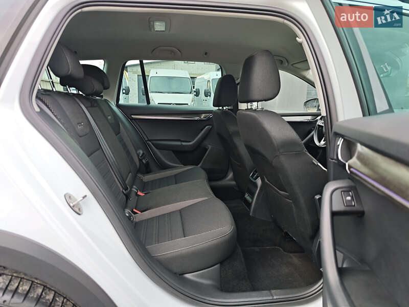 Универсал Skoda Octavia Scout 2018 в Луцке фото 58 Универсал Skoda Octavia Scout 2018 в Луцке