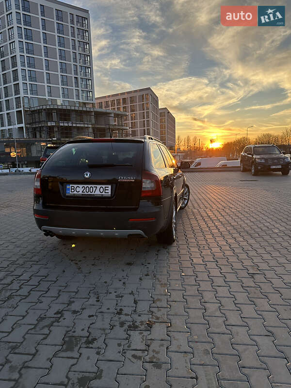 Универсал Skoda Octavia Scout 2010 в Славском