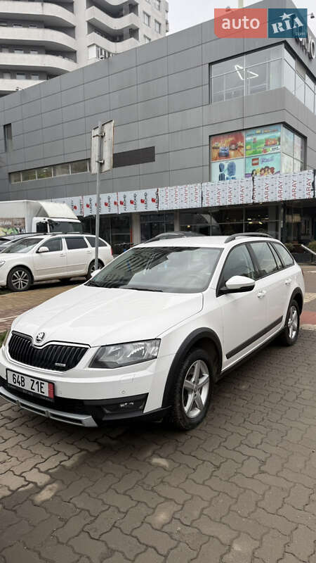 Універсал Skoda Octavia Scout 2014 в Ужгороді