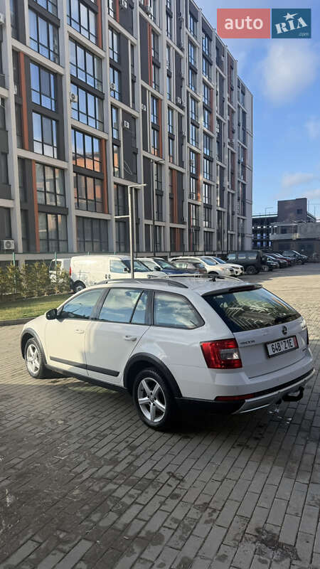 Універсал Skoda Octavia Scout 2014 в Ужгороді