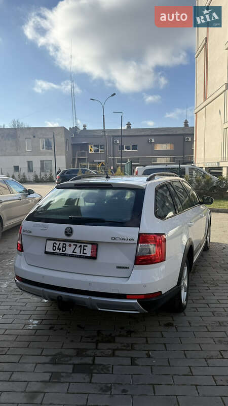 Універсал Skoda Octavia Scout 2014 в Ужгороді