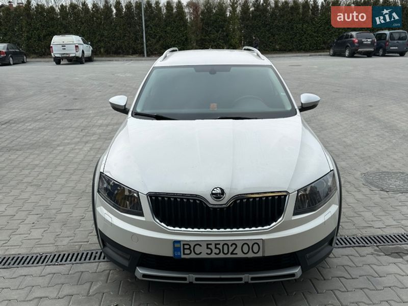 Skoda Octavia Scout 2015