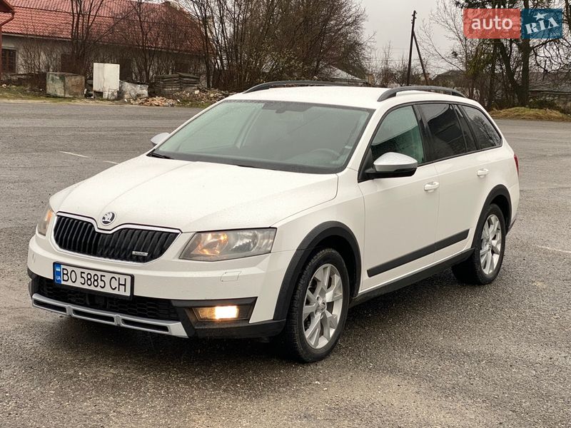 Skoda Octavia Scout 2015