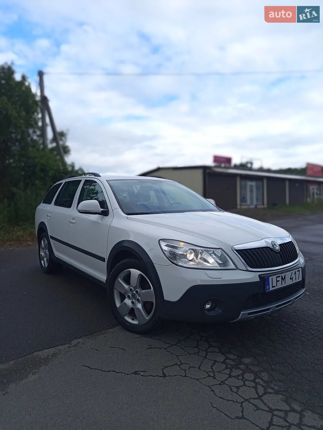 2011 Skoda Octavia - мініатюра 2