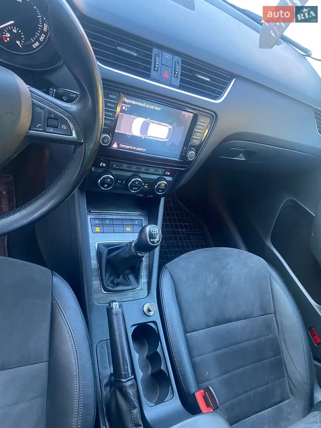 2015 Skoda Octavia - мініатюра 28