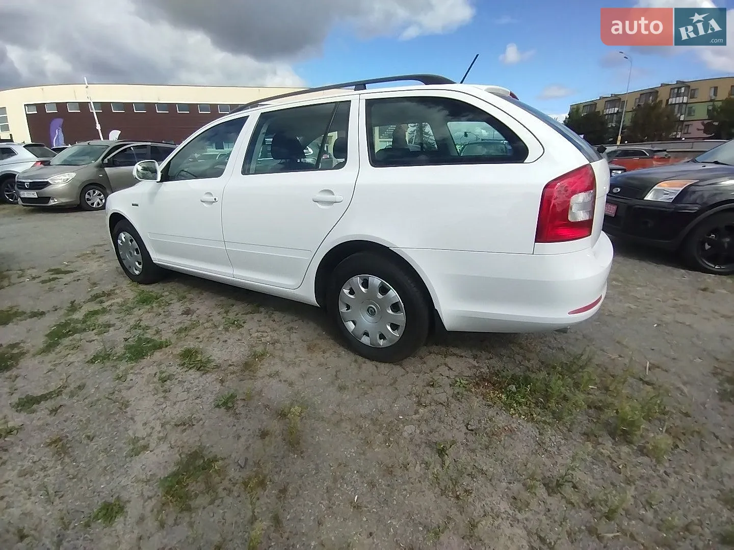 2011 Skoda Octavia - мініатюра 11