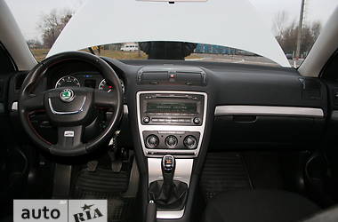 Седан Skoda Octavia 2012 в 