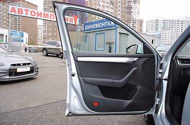 Седан Skoda Octavia 2014 в 