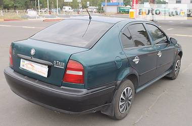 Седан Skoda Octavia 1998 в Николаеве