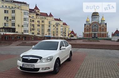 Седан Skoda Octavia 2010 в 