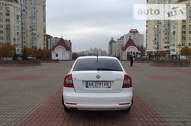 Седан Skoda Octavia 2010 в 